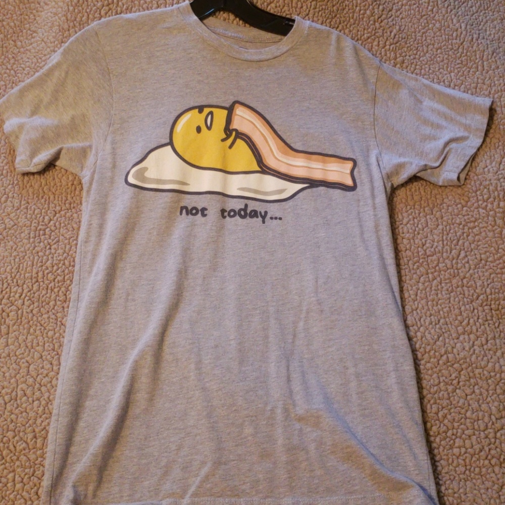 gudetama tee